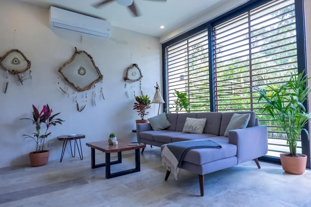 Exquisite Tulum jungle condo w/private pool! Appartamento